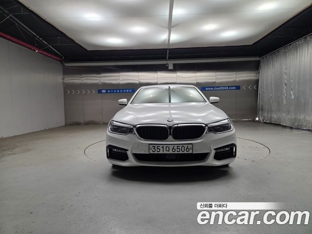 BMW 5-Series 520d M Sport Package Plus — пробег 49 076 км — фото 3 из 5
