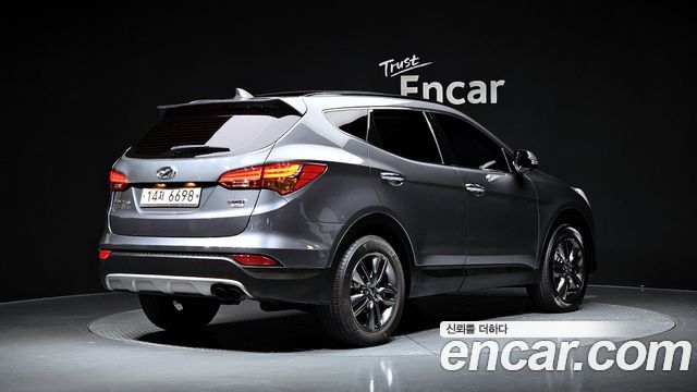Hyundai Santafe Diesel(e-VGT) 2.0 4WD Exclusive Special — пробег 252 444 км — фото 2 из 5