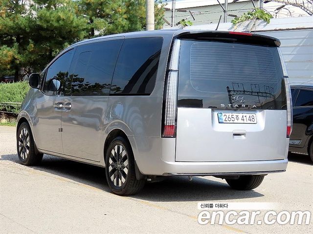 Hyundai Staria Lounge 9-Seater Prestige — пробег 104 801 км — фото 3 из 5