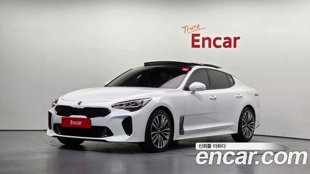 Kia Stinger 2.0 Turbo 2WD Platinum — пробег 101 316 км — фото 1 из 5