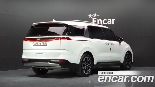 Kia Carnival Gasoline 7-Seater Signature — пробег 70 880 км — фото 2 из 5
