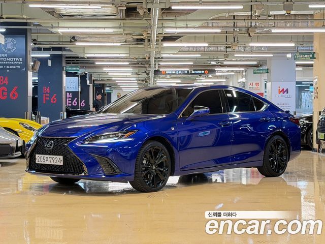 Lexus ES F-Sport — пробег 48 500 км — фото 1 из 5