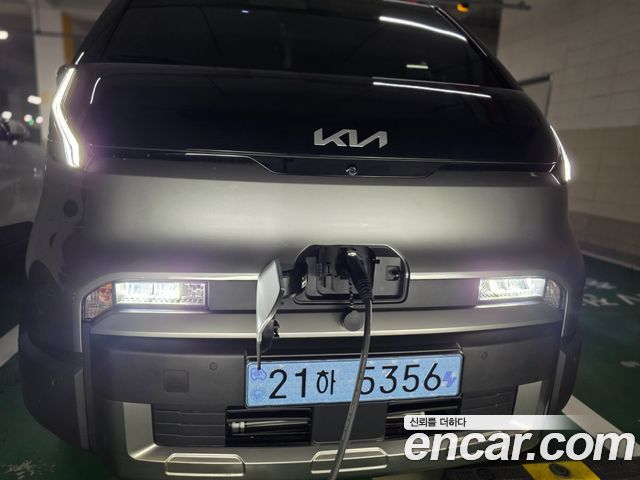 Kia PV5 Passenger 5 Seater Basic — пробег 3 284 км — фото 3 из 5