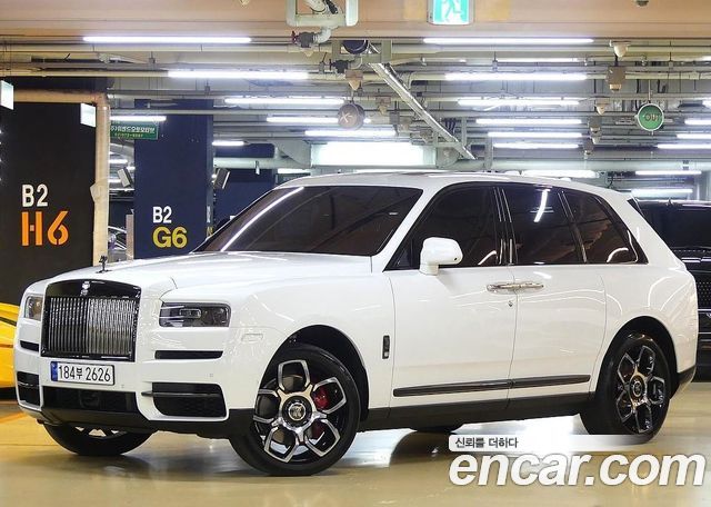 Rolls-Royce Cullinan 6.7 V12 Black Badge — пробег 15 068 км — фото 2 из 5