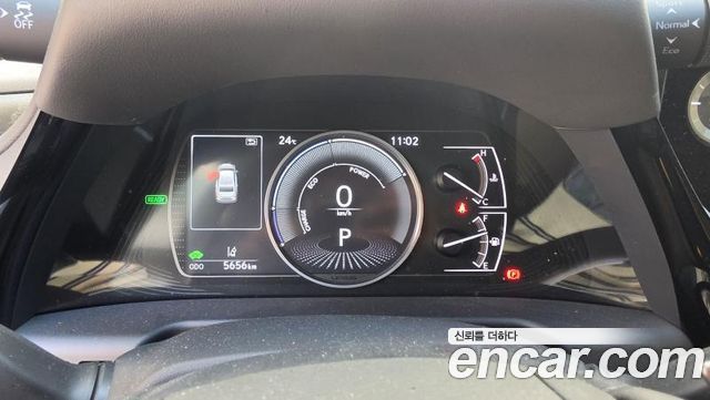 Lexus ES Executive — пробег 5 707 км — фото 4 из 5