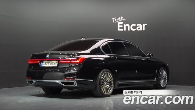 BMW 7-Series 730Ld xDrive Design Pure Excellence — пробег 82 139 км — фото 2 из 5