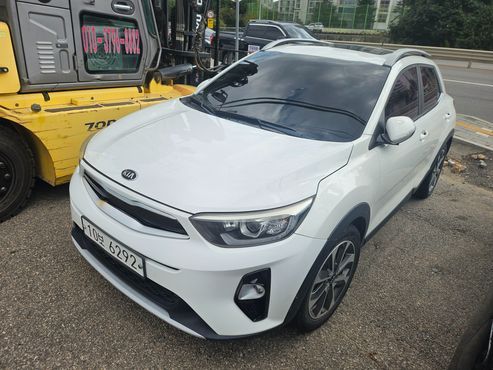 Kia Stonic Diesel 1.6 Prestige — пробег 52 800 км — фото 2 из 5