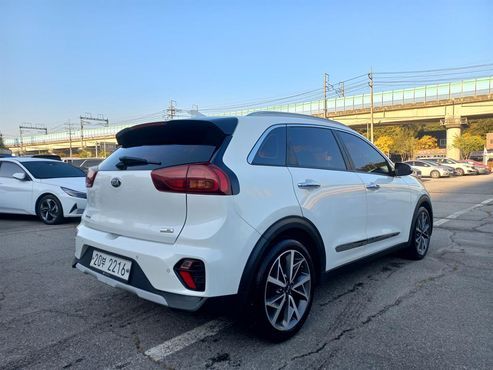 Kia Niro 1.6 HEV Noblesse Special — пробег 62 226 км — фото 3 из 5
