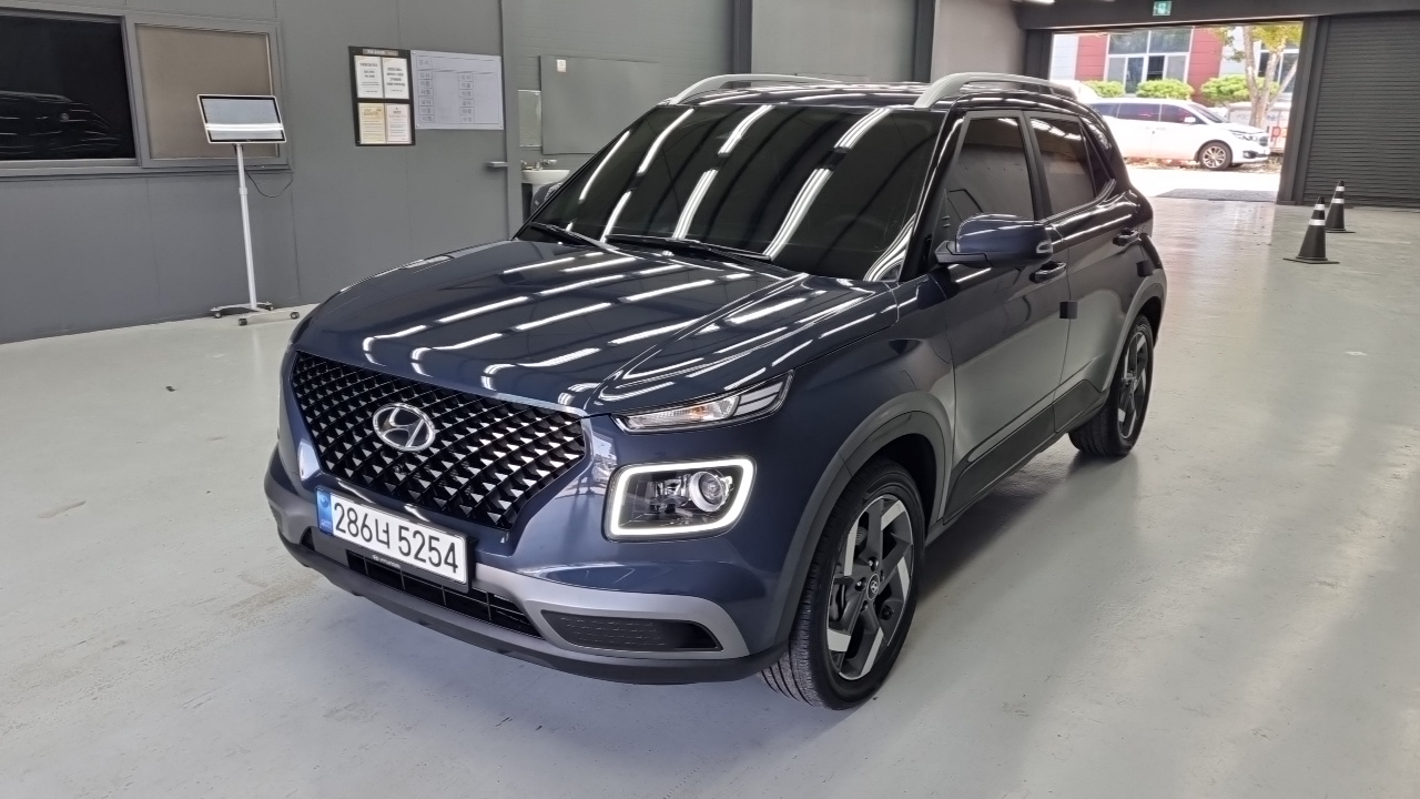 Hyundai Venue 1.6 Flux — пробег 39 048 км — фото 1 из 5
