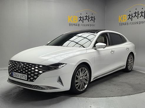 Hyundai Grandeur 2.5 Calligraphy — пробег 93 162 км — фото 1 из 5