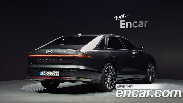 Hyundai Grandeur 2,5 Gasoline 2WD Calligraphy — пробег 23 788 км — фото 2 из 5
