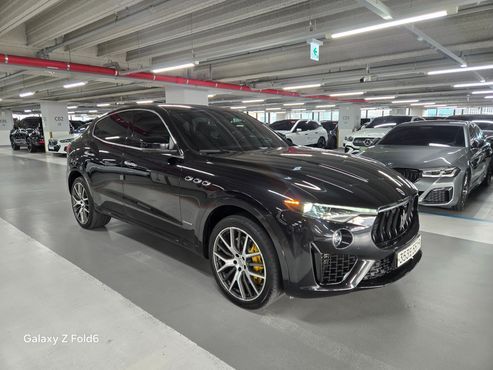 Maserati Levante 3.0 S AWD GranSport — пробег 68 253 км — фото 3 из 5