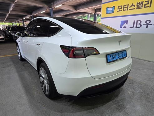 Tesla Model Y Long Range AWD — пробег 89 508 км — фото 3 из 5
