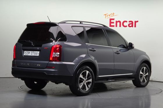 Ssangyong Rexton 2.2 4WD RX7 Luxury — пробег 113 626 км — фото 2 из 5