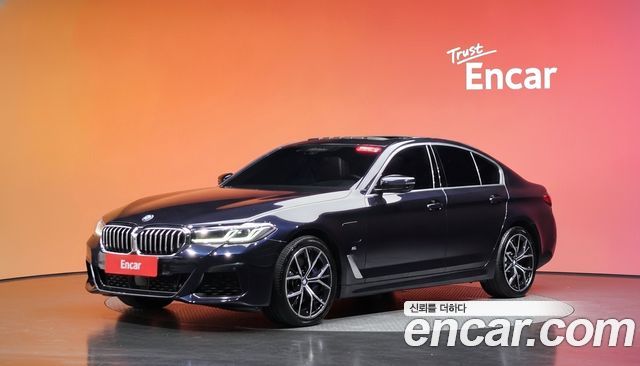 BMW 5-Series 530e M Sport — пробег 92 124 км — фото 1 из 5