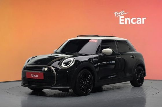 Mini Cooper 5Door Resolute Edition 3rd Gen — пробег 23 118 км — фото 1 из 5