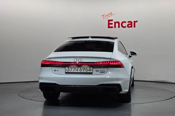 Audi A7 55 TFSI Quattro Premium — пробег 108 786 км — фото 4 из 5