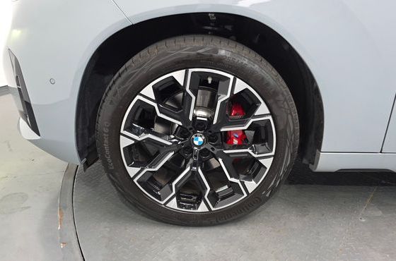 BMW X3 xDrive 20 M Sport Pro — пробег 5 203 км — фото 5 из 5