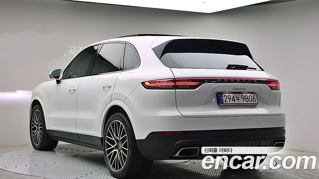 Porsche Cayenne 3.0 — пробег 100 725 км — фото 2 из 5