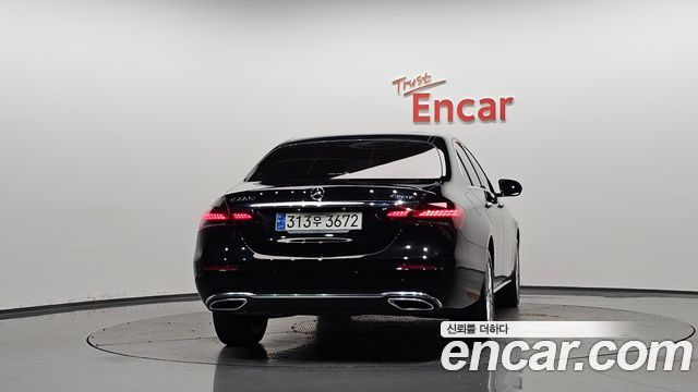 Mercedes-Benz E-Class E220d 4MATIC Exclusive — пробег 16 191 км — фото 4 из 5