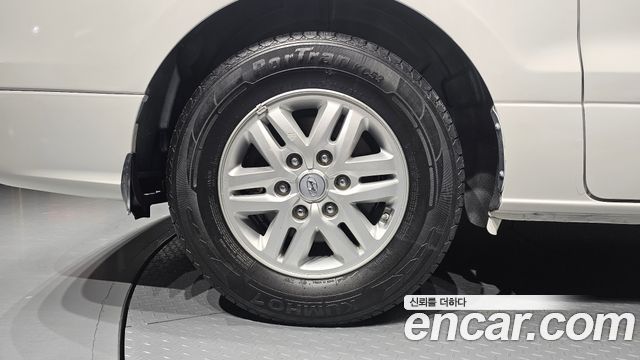 Hyundai Starex Van 5-Seater Smart — пробег 61 228 км — фото 5 из 5