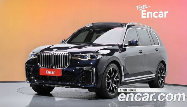 BMW X7 xDrive 40i M Sport 6STR — пробег 61 788 км — фото 1 из 5