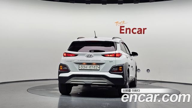Hyundai Kona из Кореи Encar