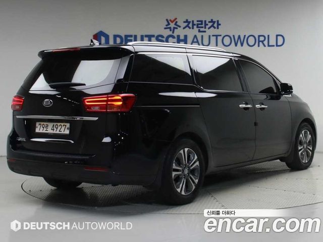 Kia Carnival из Кореи Encar