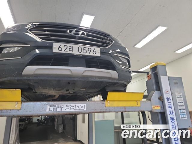 Hyundai Santafe Diesel 2.2 4WD Exclusive Special — пробег 180 270 км — фото 1 из 2