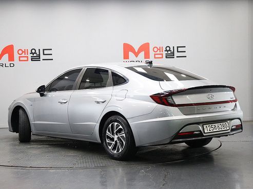 Hyundai Sonata Premium — пробег 112 257 км — фото 4 из 5