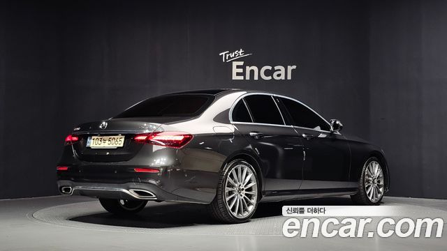 Mercedes-Benz E-Class E350 4MATIC Avantgarde — пробег 90 525 км — фото 2 из 5