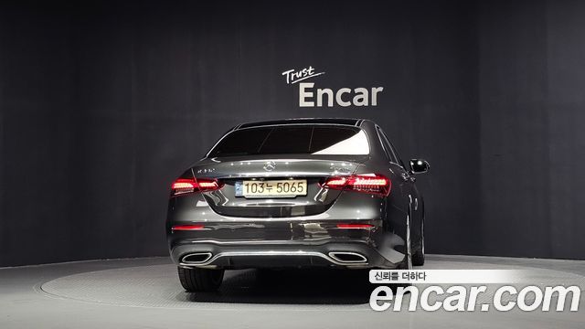 Mercedes-Benz E-Class E350 4MATIC Avantgarde — пробег 90 525 км — фото 4 из 5