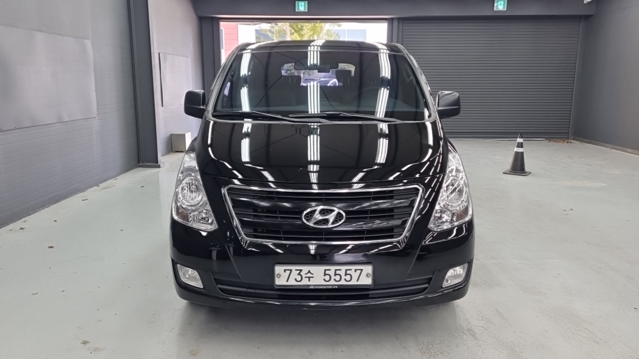 Hyundai Starex 12-Seater LPi Wagon Smart — пробег 185 057 км — фото 3 из 5