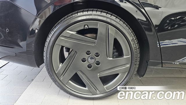 Genesis G90 Gasoline 3.5 Turbo e-S/C AWD Black — пробег 23 520 км — фото 5 из 5