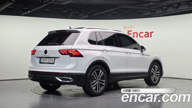 Volkswagen Tiguan 2.0 TDI Prestige — пробег 113 814 км — фото 2 из 5