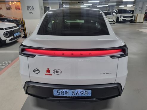 Tesla Model Y Long Range AWD — пробег 8 000 км — фото 4 из 5