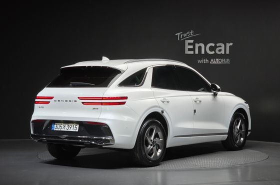 Genesis GV70 2.5T Gasoline AWD — пробег 6 088 км — фото 2 из 5