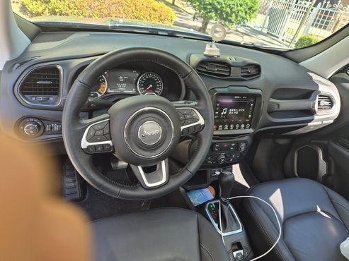 Jeep Renegade 1.3 Limited — пробег 28 000 км — фото 5 из 5