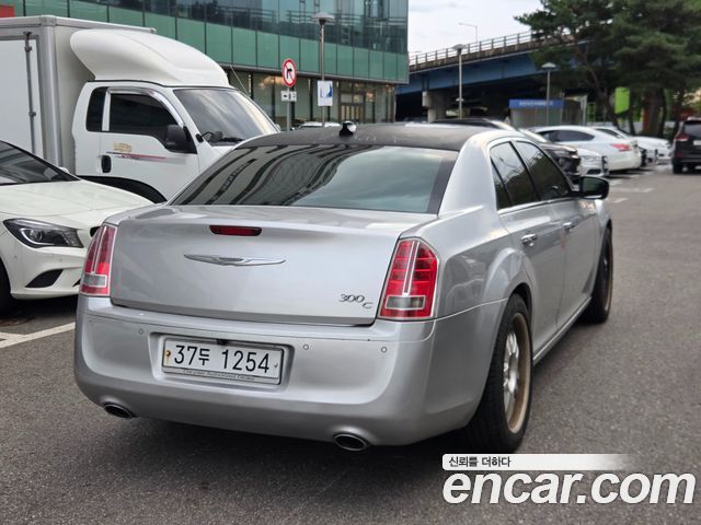 Chrysler 300C 3.0 Diesel — пробег 235 816 км — фото 5 из 5