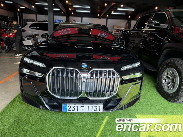 BMW 7-Series 740i xDrive M Sport Limited — пробег 14 370 км — фото 3 из 5