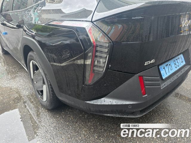 Kia EV4 Long Range 2WD Air — пробег 1 300 км — фото 3 из 5