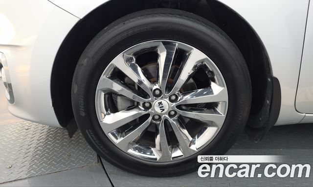Kia Carnival 9-seater Noblesse — пробег 153 928 км — фото 5 из 5