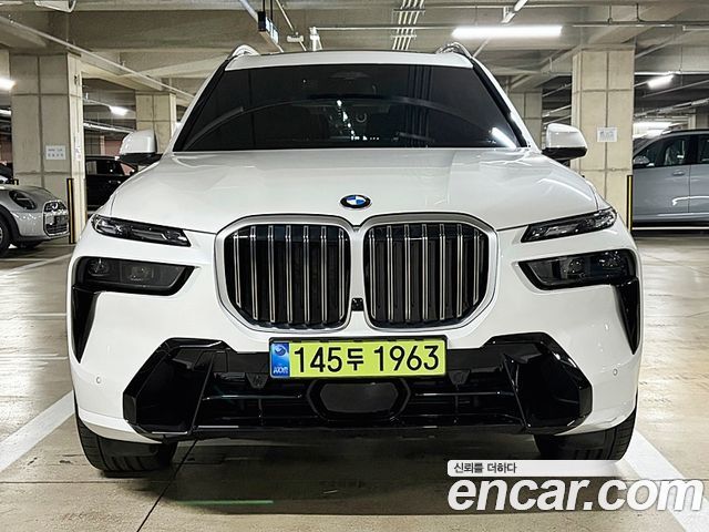 BMW X7 xDrive 40i M Sport 6STR — пробег 11 070 км — фото 3 из 5