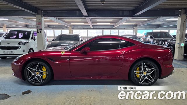 Ferrari California T 3.9 V8 — пробег 78 500 км — фото 1 из 5