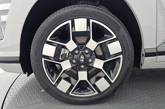 Hyundai Kona Long Range Premium — пробег 64 211 км — фото 5 из 5