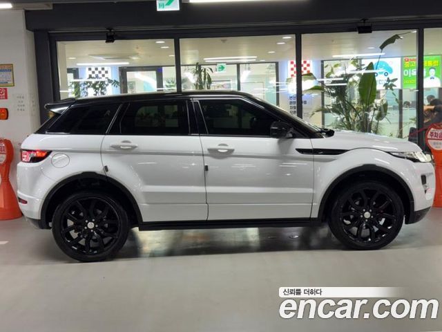 Land Rover Range Rover Evoque 2.2 SD4 Dynamic — пробег 106 384 км — фото 3 из 5