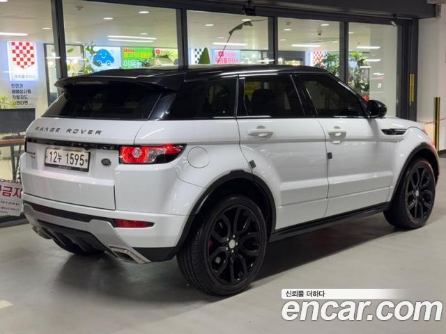 Land Rover Range Rover Evoque 2.2 SD4 Dynamic — пробег 106 384 км — фото 4 из 5