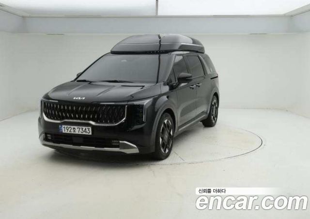 Kia Carnival Gasoline 7-Seater Hi Limousine Signature — пробег 26 826 км — фото 1 из 5