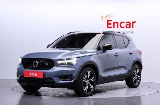 Volvo XC40 T4 R-Design — пробег 89 379 км — фото 1 из 5