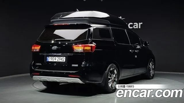 Kia Carnival 9-seater Hi-Limousine Prestige High roof — пробег 142 486 км — фото 2 из 5